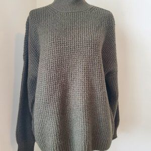 AMERICAN EAGLE WOMENS SWEATER SIZE L GREEN